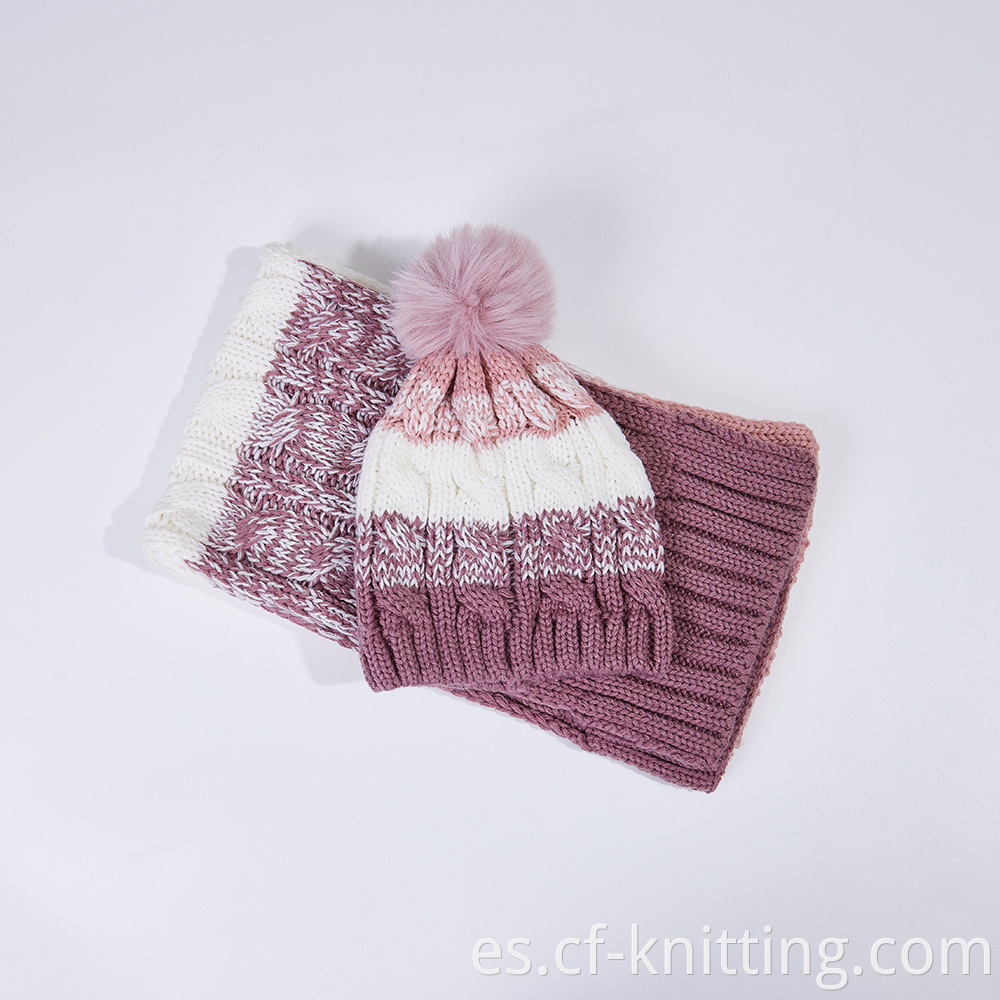 Cf T 0003 Knitted Hat And Scarf 1